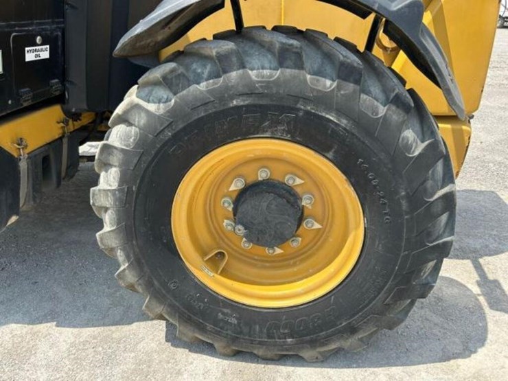 2015-caterpillar-th417c-gc-4wd-telehandler-yc5a125-image-56