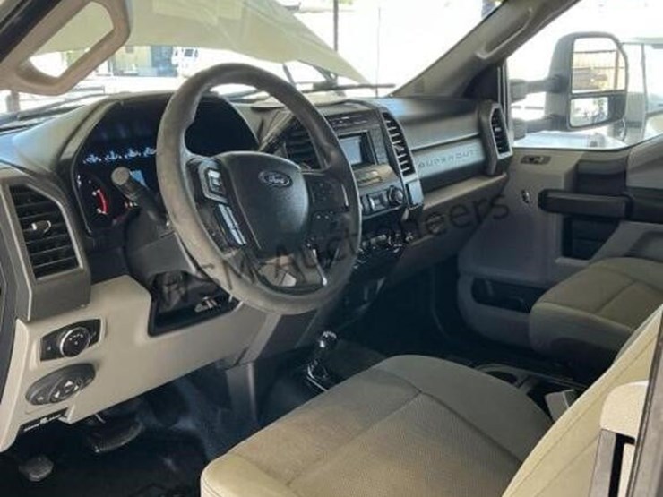 2019-ford-f550-image-28