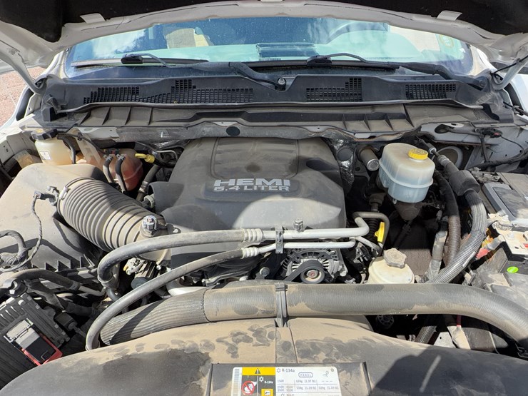 2016-dodge-2500-image-14
