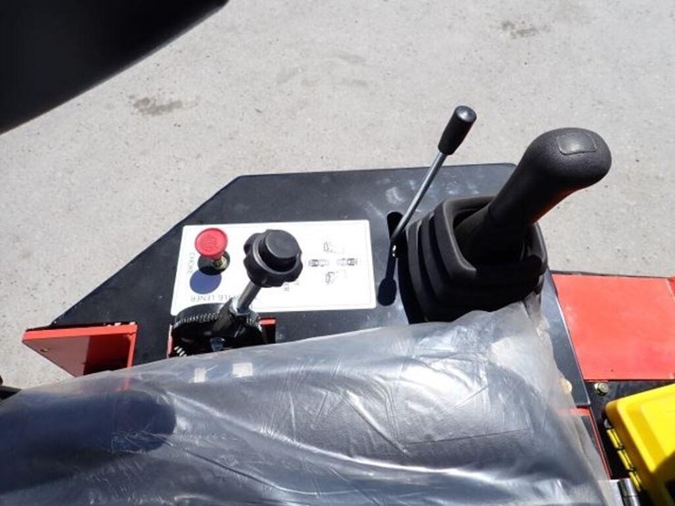 unused-2026-sdlanch-ssl580-skid-steer-image-17