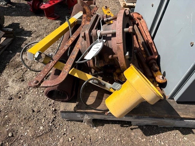 3pt-arms.-light,-ladder-jack-etc-image-4
