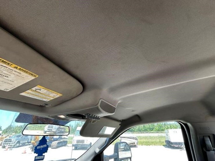 2016-ford-f550-xl-image-18