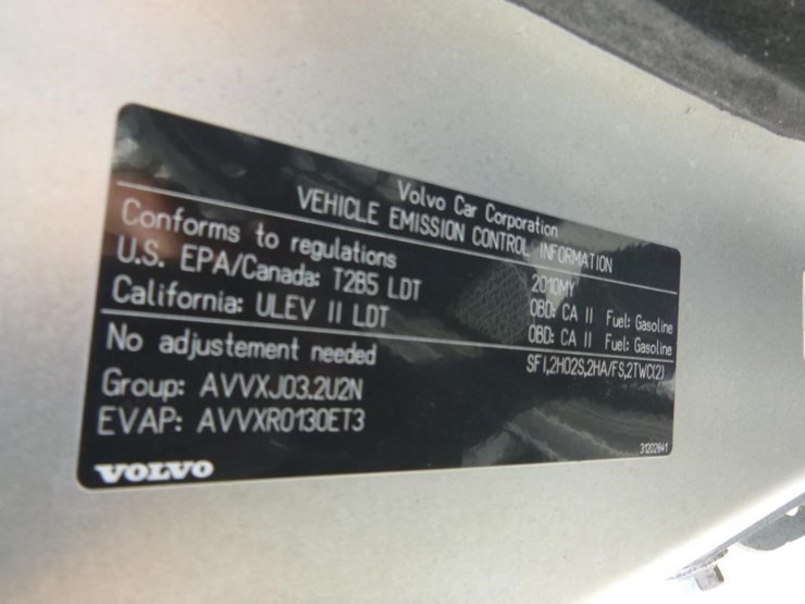 2010-volvo-xc90-image-12
