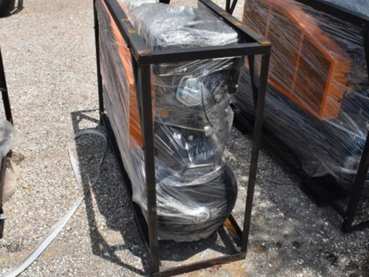 40-gallon-2-stage-air-compressor-image-2
