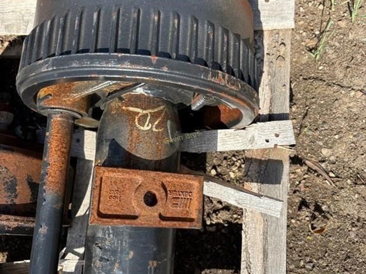 64"-axle-image-5