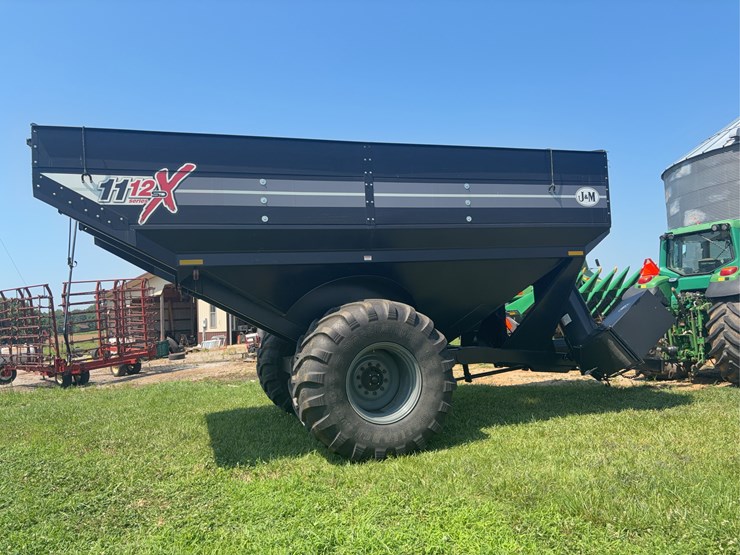 2022-j&m-x1112sd-series-grain-cart-image-5