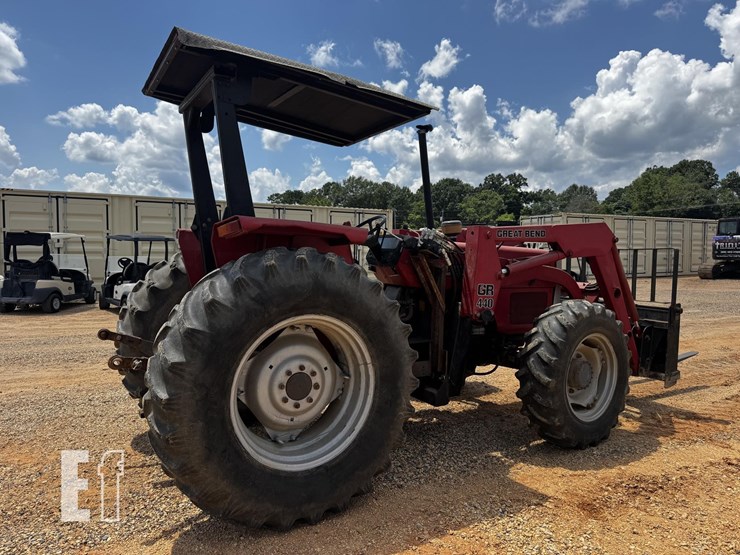 massey-ferguson-393-image-4