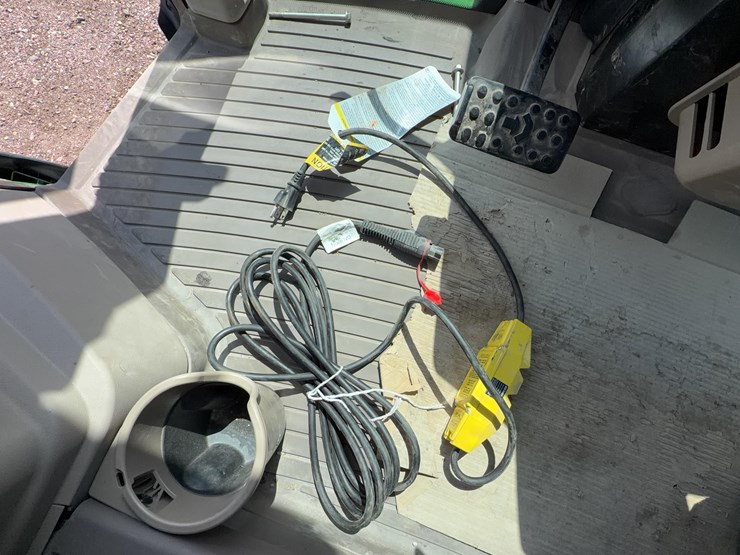 2023-john-deere-6130m-image-52