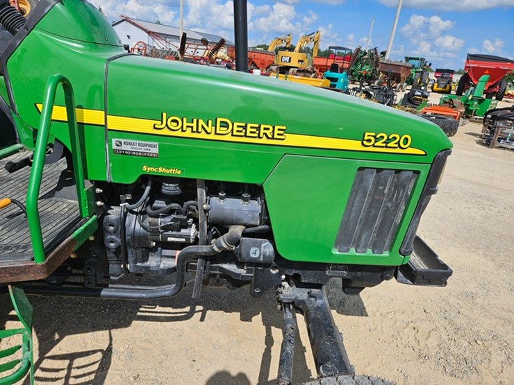 john-deere-5220-image-11