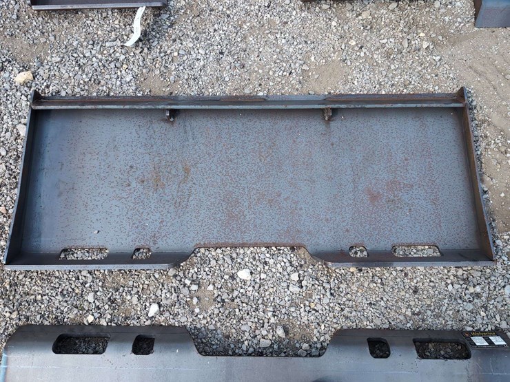 (1)-wolverine-skid-steer-hd-attachment-plate-qmp2-16-12t-image-2