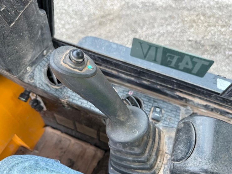 jcb-1cxt-image-31