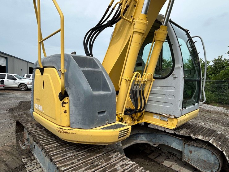 2003-kobelco-sk135sr-lc-image-10