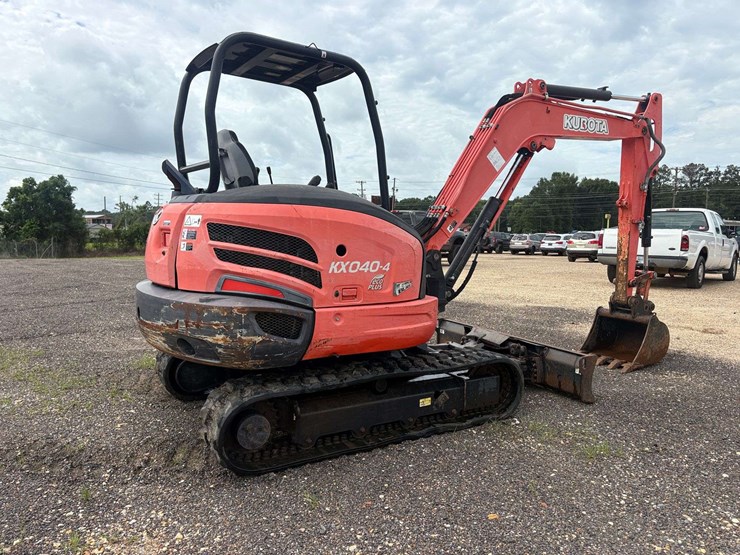 kubota-kx040-4-image-3