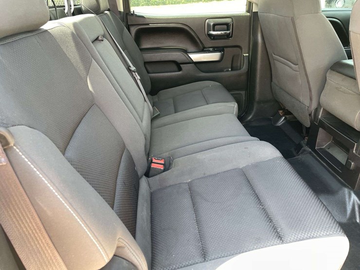 2016-chevrolet-silverado-3500-image-16