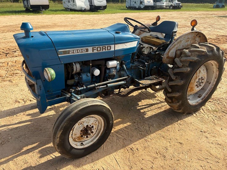 ford-2600-image-1