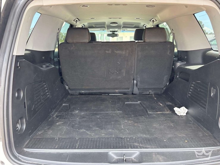 2019-chevrolet-tahoe-image-21