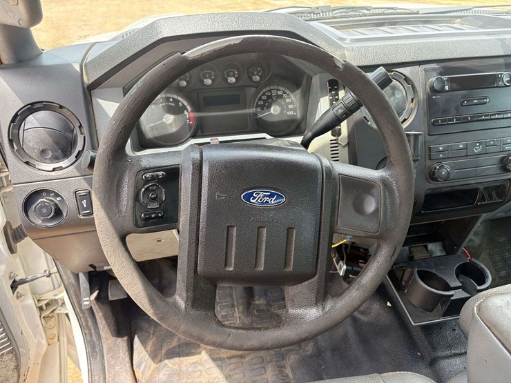 2012-ford-f350-image-13