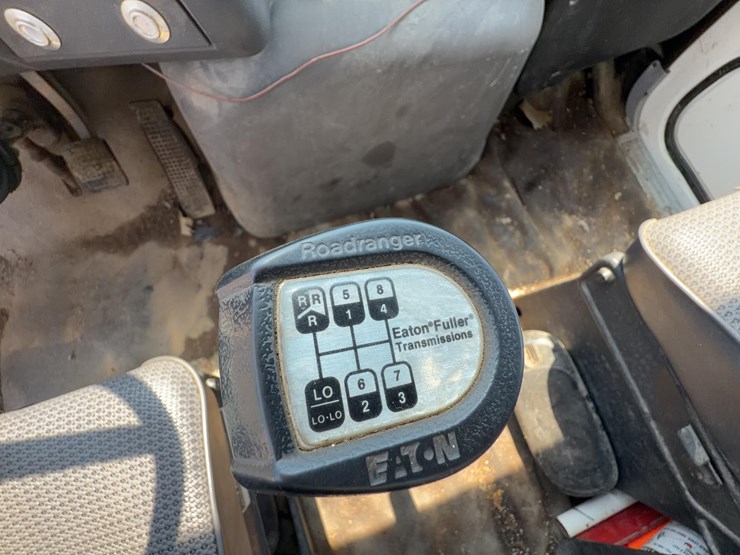 1995-ford-l9000-image-49