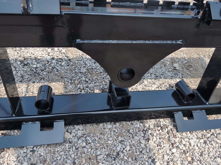 (1)-wolverine-skid-steer-attachment-pff3-13-45w-image-3