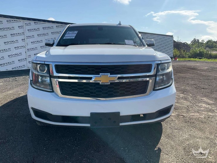 2018-chevrolet-tahoe-image-29
