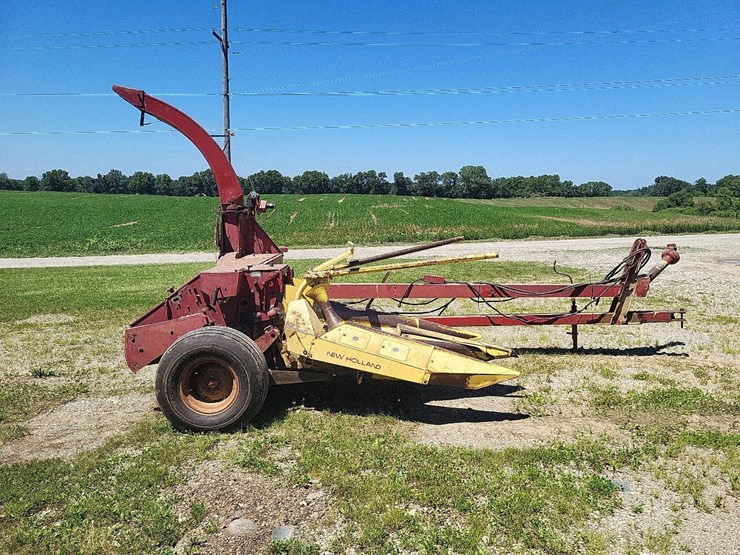 new-holland-890-image-2