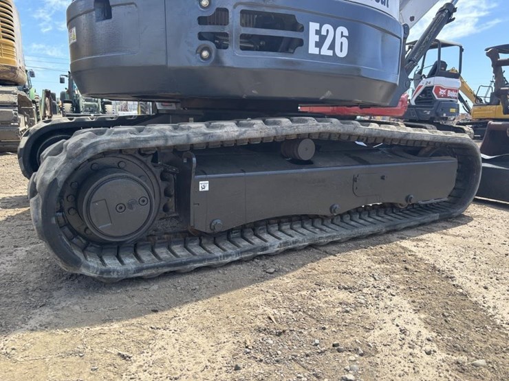 2013-bobcat-e26-image-24