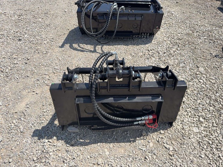 hydraulic-mini-skid-steer-root-grapple-image-3