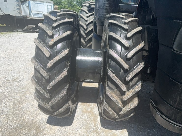 2020-case-ih-magnum-340-image-17