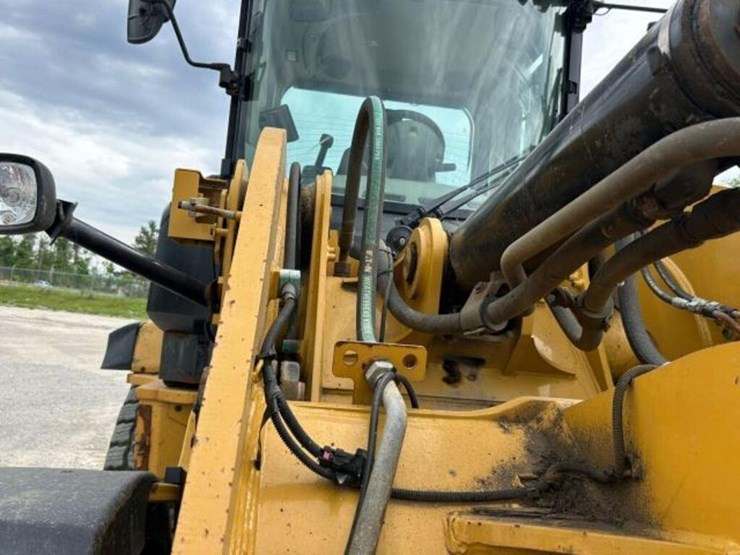 2016-caterpillar-938k-image-48