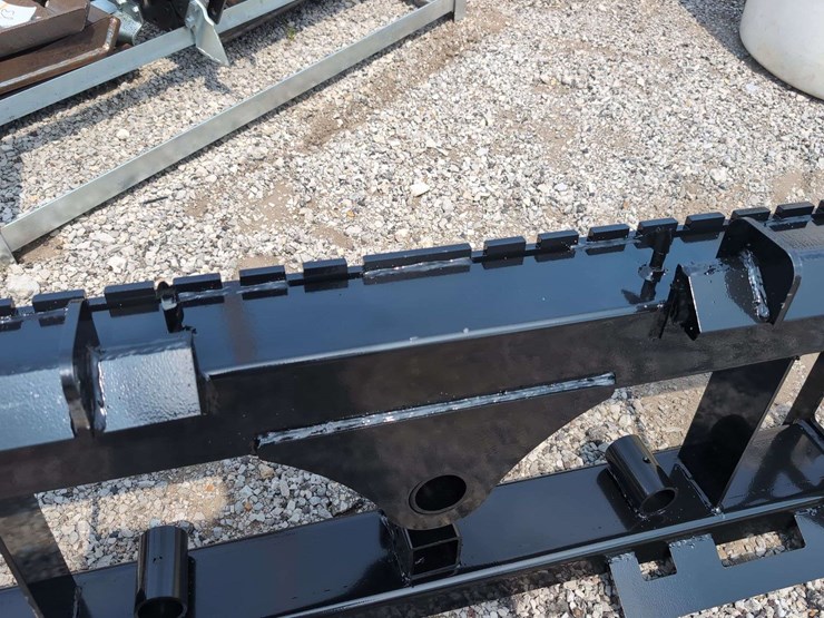 (1)-wolverine-skid-steer-attachment-pff3-13-45w-image-2
