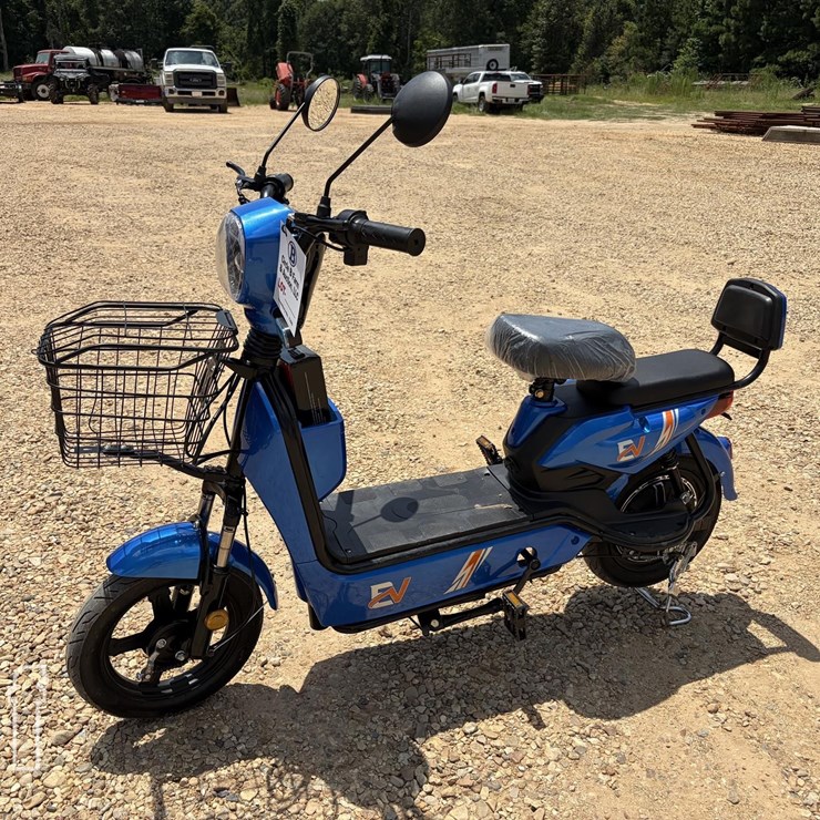 2026 BLUE ELECTRIC MOPED