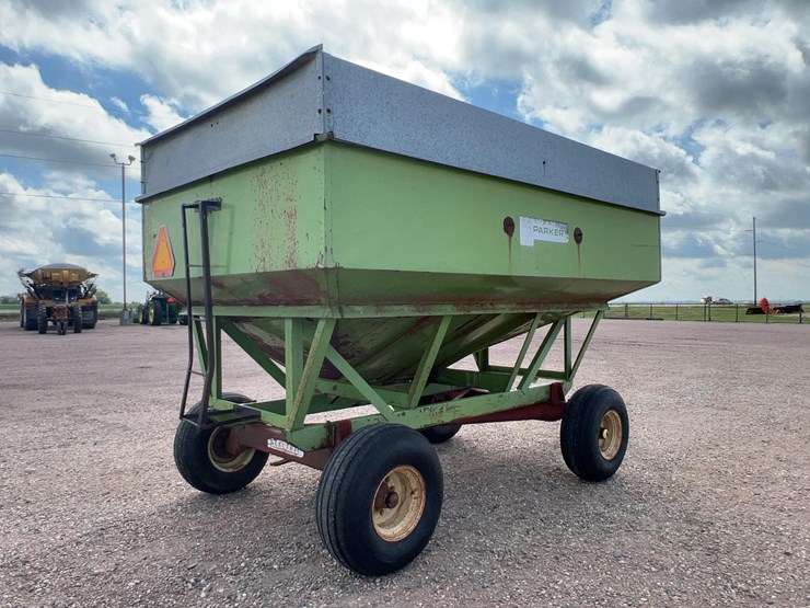 parker-5010b-gravity-wagon-image-4
