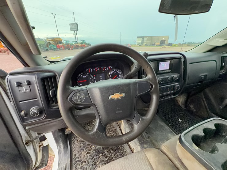 2015-chevrolet-silverado-3500-image-26