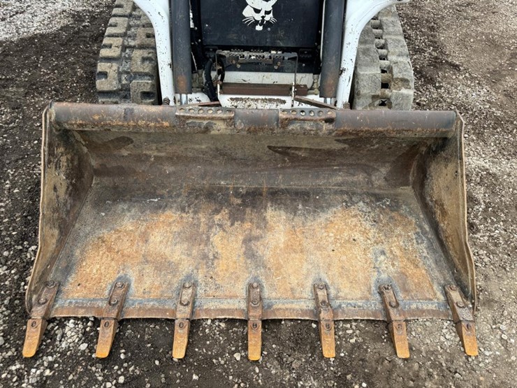 2021-bobcat-t64-image-10