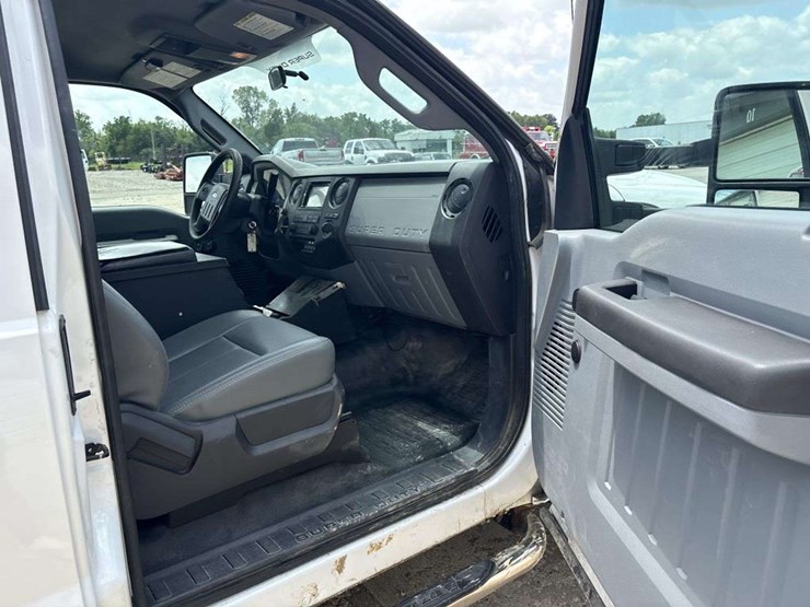 2016-ford-f450-image-23