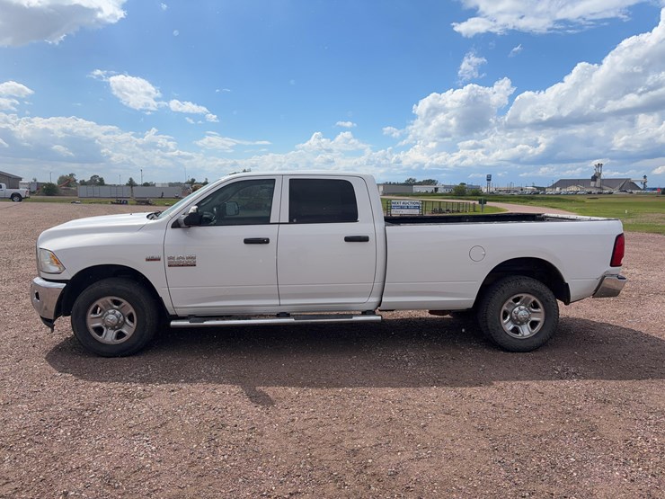 2016-dodge-2500-image-8