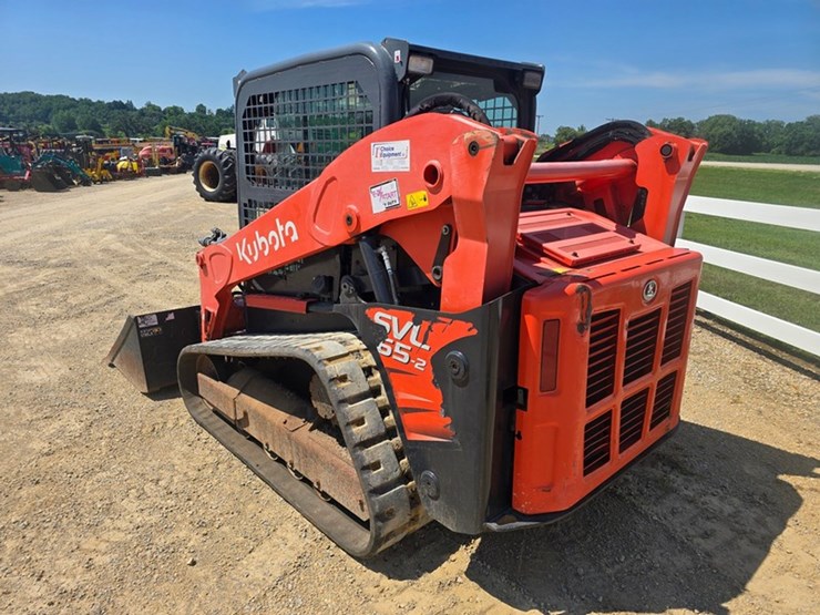 kubota-svl65-2-image-3