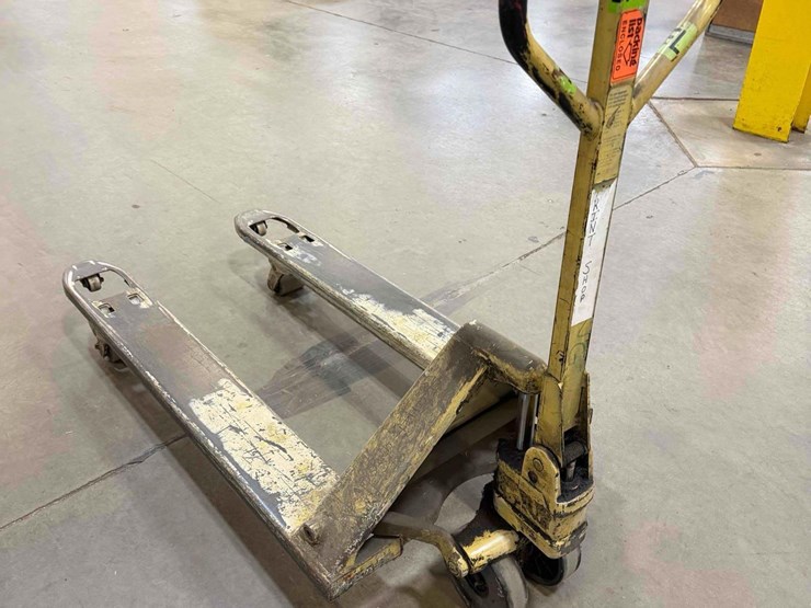 manual-pallet-jack-image-7