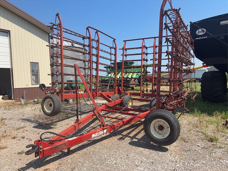 mcfarlane-36'-drag-harrow-image-2