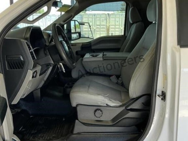 2017-ford-f250-image-23