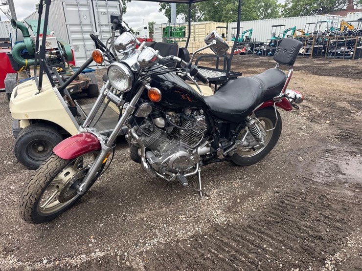 1997-yamaha-xv750-motorcycle-image-1