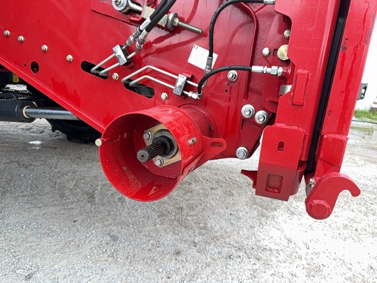 2022-case-ih-8250-image-10