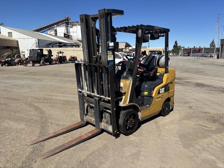 2020-caterpillar-2c6000-image-1