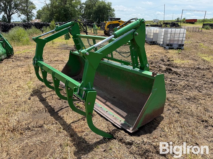 john-deere-8-image-1