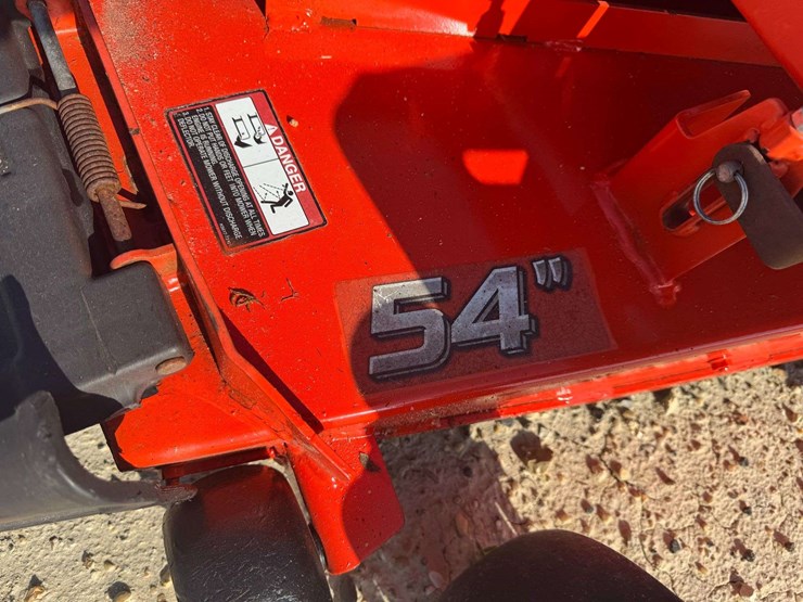 kubota-z125-54"-cut-zero-turn-lawn-mower-(199.3-hours)-image-14