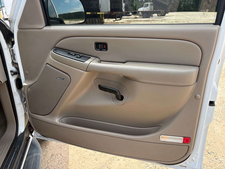 2006-gmc-yukon-image-18