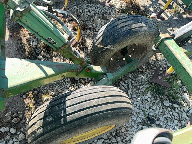 john-deere-724-image-24