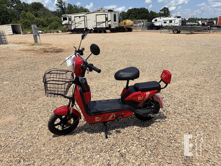 2026-red-electric-moped-image-6