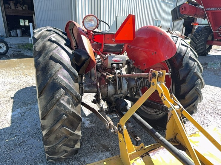 massey-ferguson-65-image-7