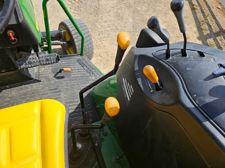 john-deere-5220-image-19